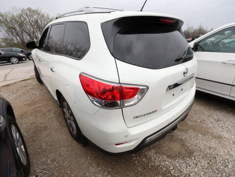 2015 Nissan Pathfinder SL