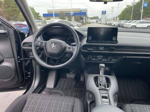 2025 Honda HR-V LX