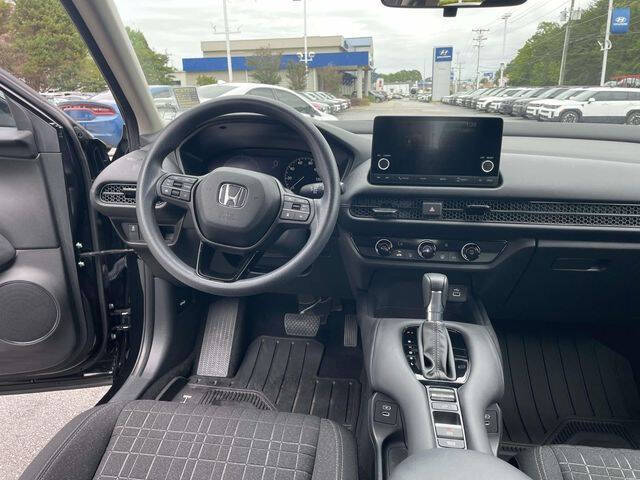 2025 Honda HR-V LX