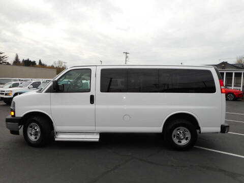 2017 Chevrolet Express LT 3500