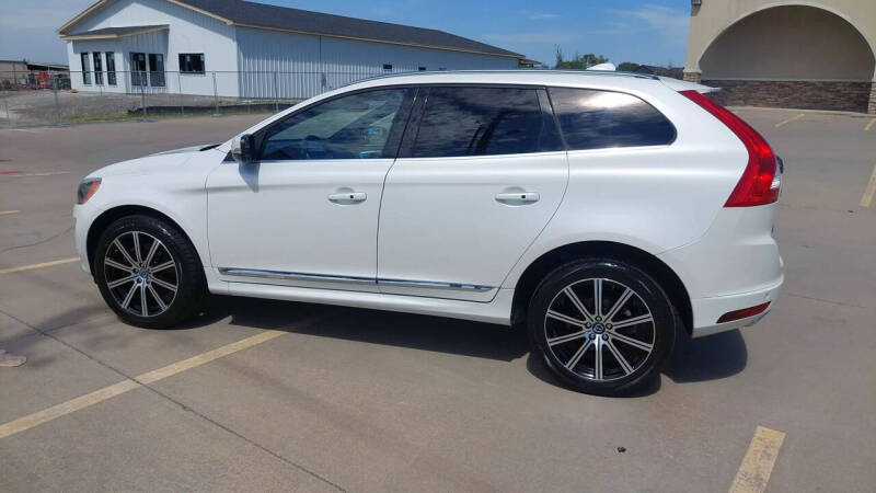 2015 Volvo XC60 T6 Drive-E Platinum