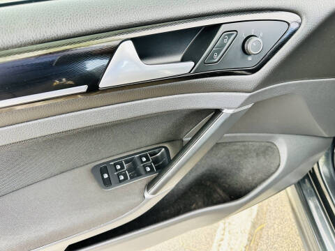 2016 Volkswagen Golf GTI S