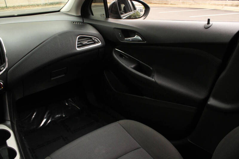 2018 Chevrolet Cruze LS Auto