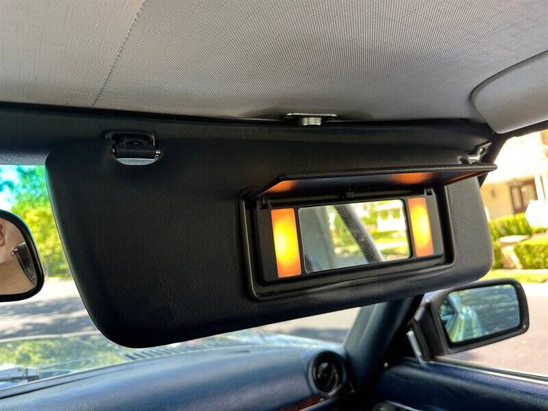 1986 Mercedes-Benz 560-Class 560 SL