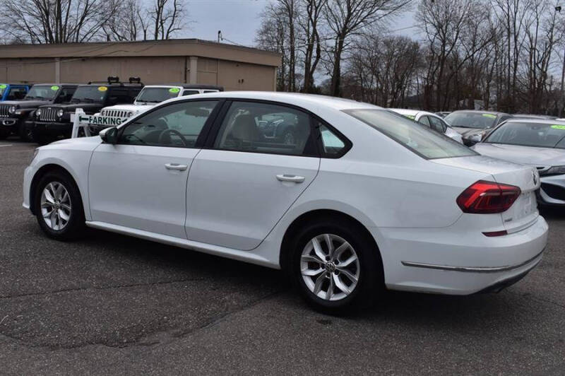 2018 Volkswagen Passat 2.0T S