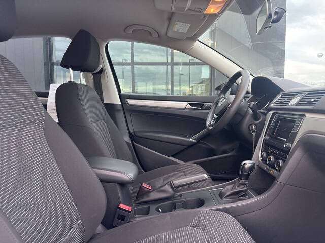 2017 Volkswagen Passat 1.8T S