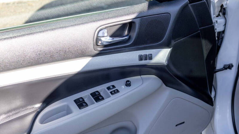 2009 Infiniti G37 Sedan Journey