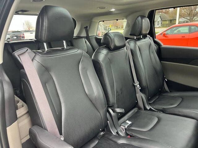 2025 Kia Carnival SX