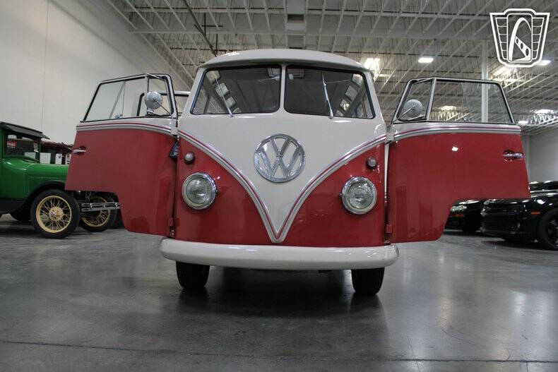1961 Volkswagen Bus