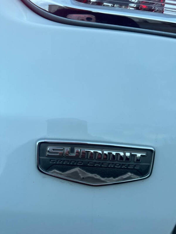 2016 Jeep Grand Cherokee Summit