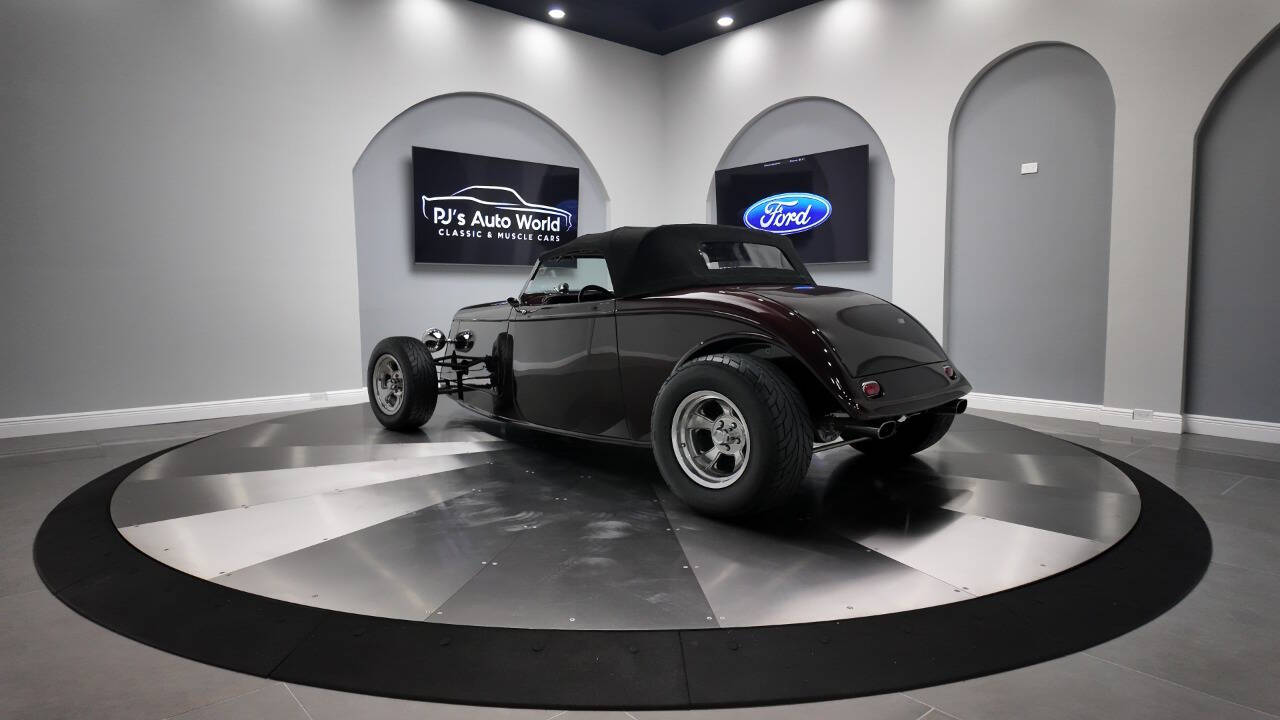 1933 Ford Factory 5 Hot Rod 28