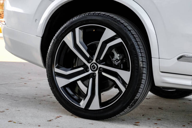 2025 Volvo XC90 B6 Ultra Bright Theme 7P