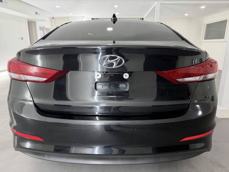 2017 Hyundai Elantra Limited