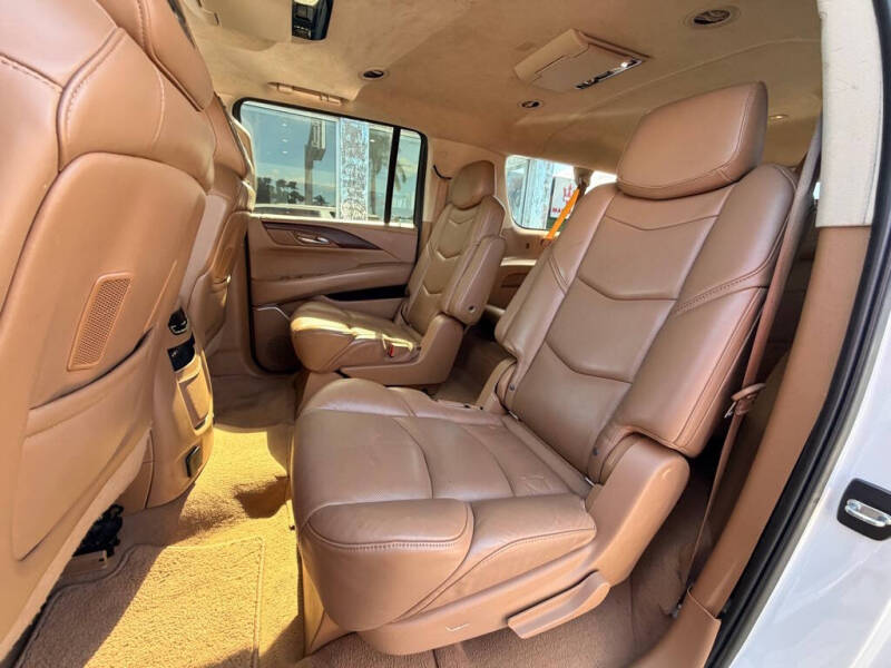 2016 Cadillac Escalade ESV Platinum