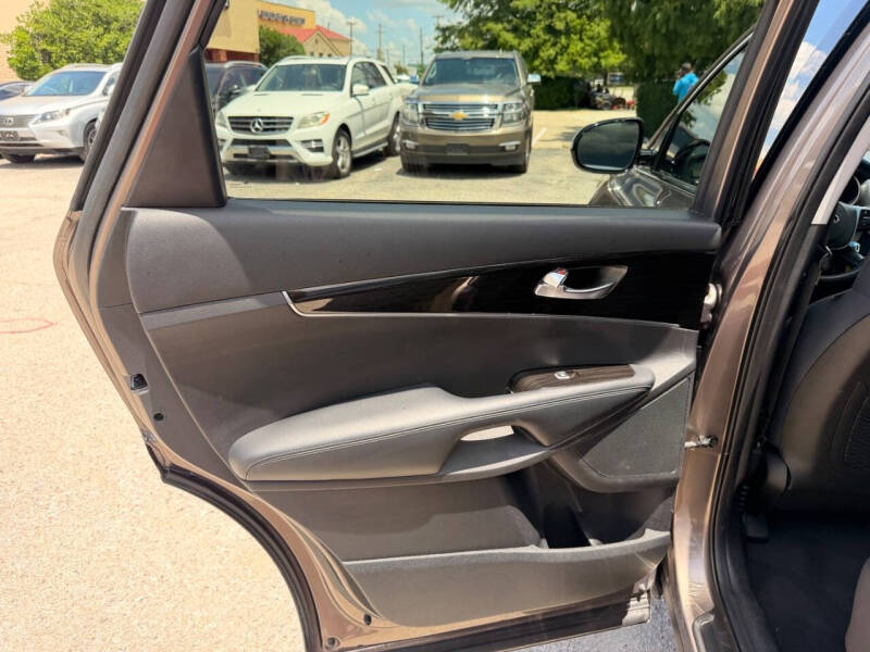 2019 Kia Sorento L