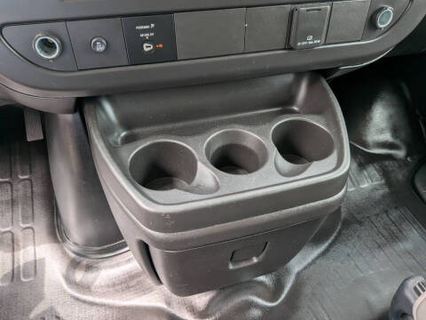 2024 GMC Savana 2500
