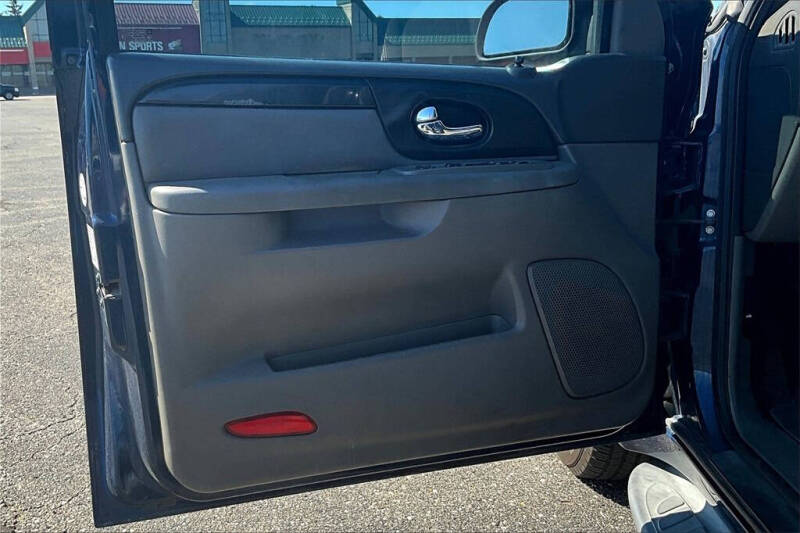 2004 GMC Envoy XUV SLT