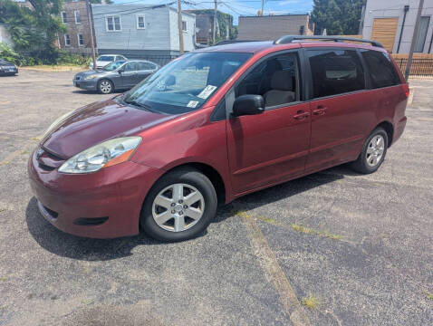 2009 Toyota Sienna LE 7-Passenger