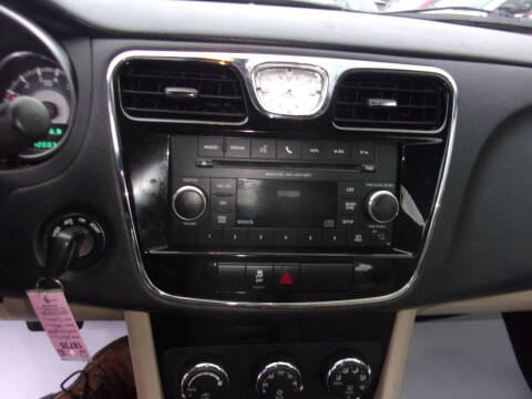 2011 Chrysler 200 Touring