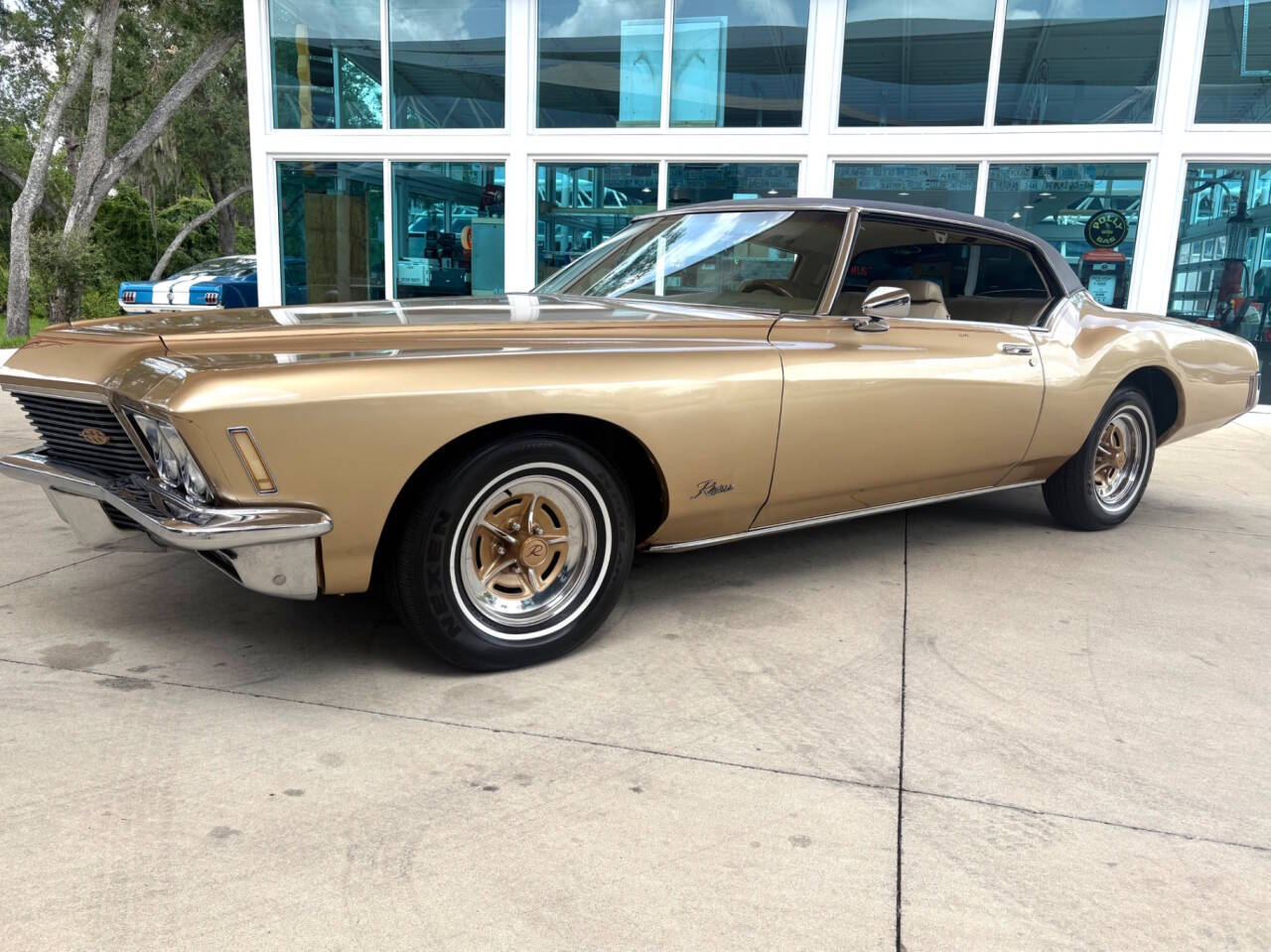 1971 Buick Riviera 12