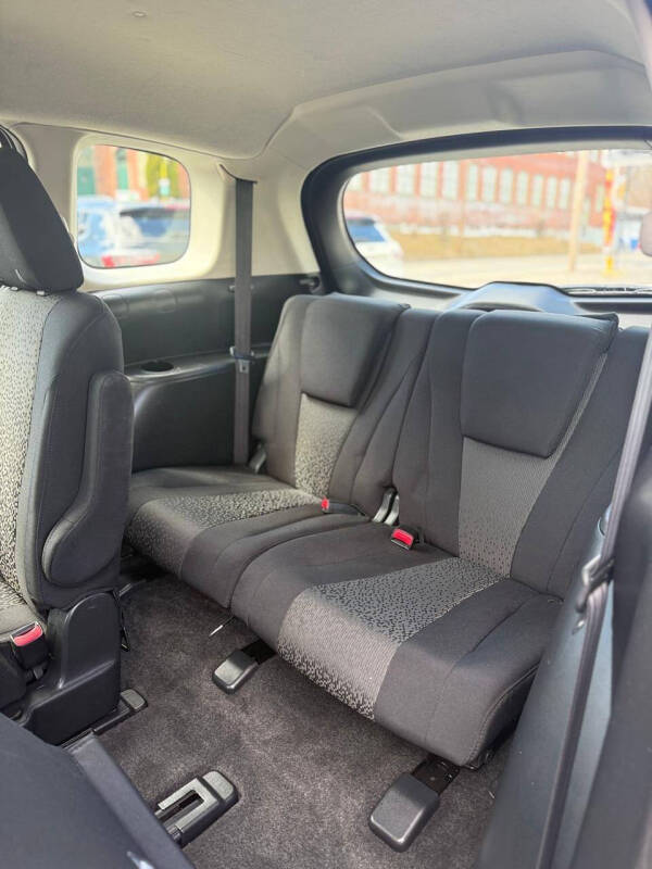 2012 Mazda MAZDA5 Touring