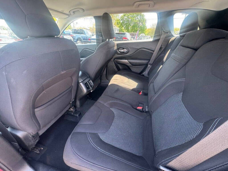 2019 Jeep Cherokee Latitude