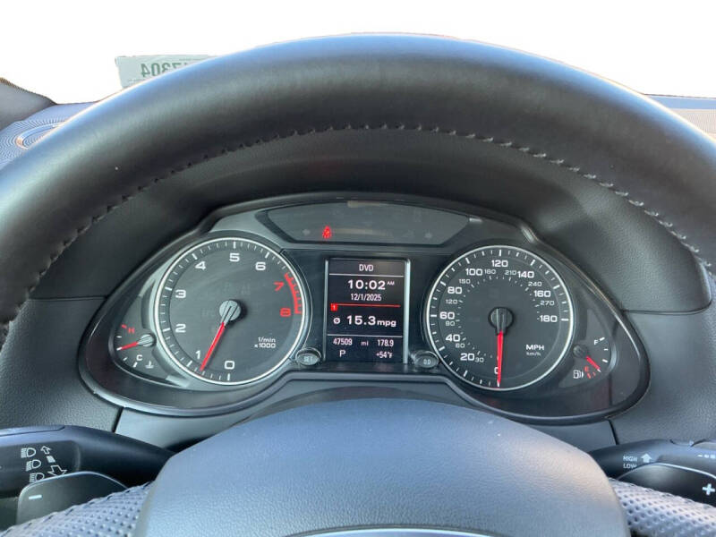 2011 Audi Q5 3.2 quattro Premium Plus