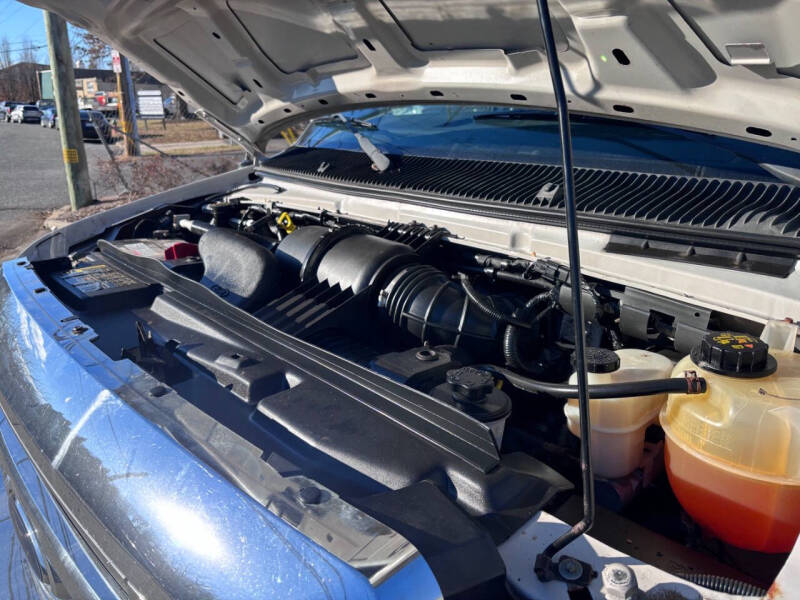 2012 Ford E-Series E-350 SD XLT