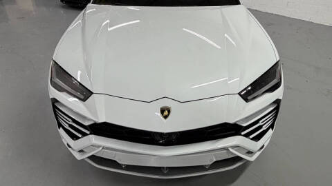 2020 Lamborghini Urus