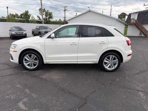 2017 Audi Q3 2.0T quattro Premium Plus