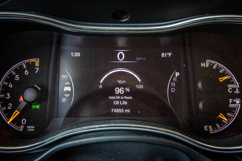 2020 Jeep Grand Cherokee Laredo E