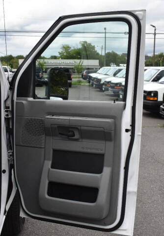 2014 Ford E-Series E-150