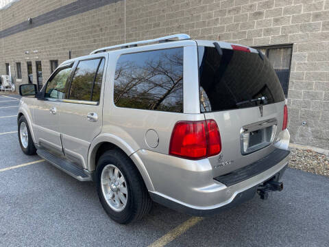 2004 Lincoln Navigator Luxury