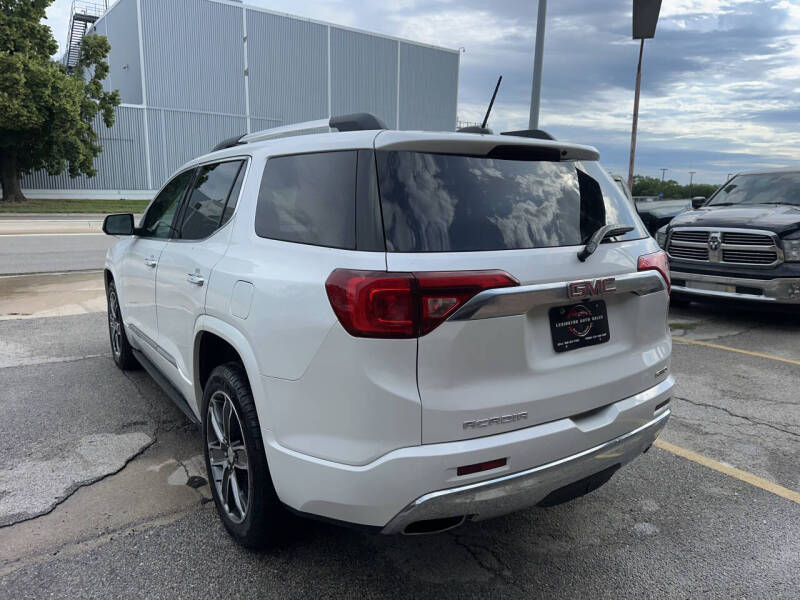 2017 GMC Acadia Denali