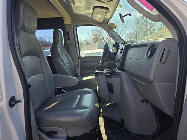 2012 Ford E-Series E-350 SD