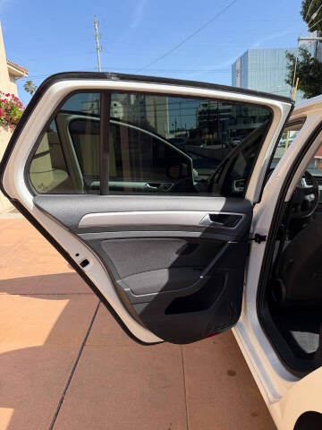 2016 Volkswagen e-Golf SE