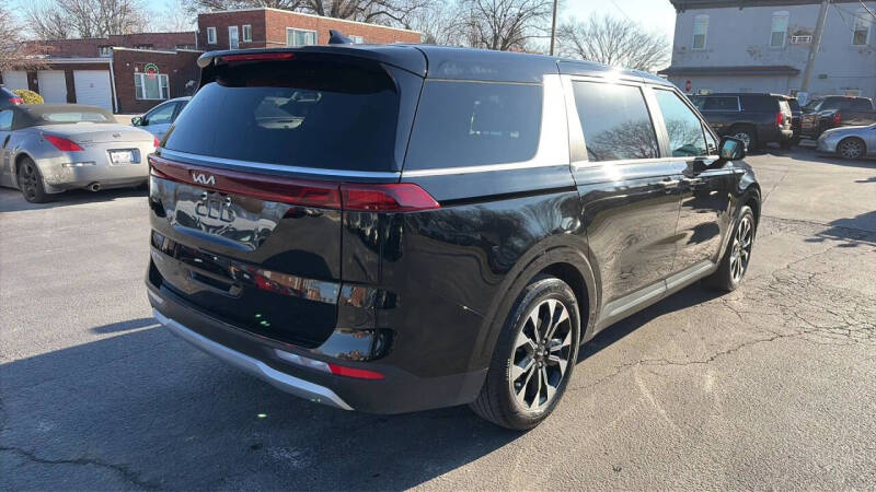 2024 Kia Carnival EX