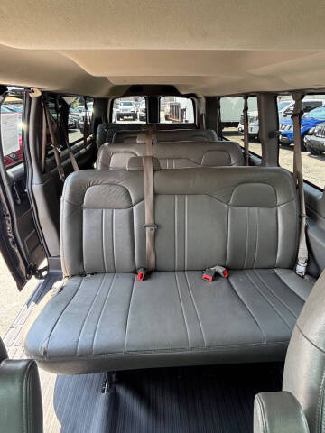 2017 Chevrolet Express LS 3500