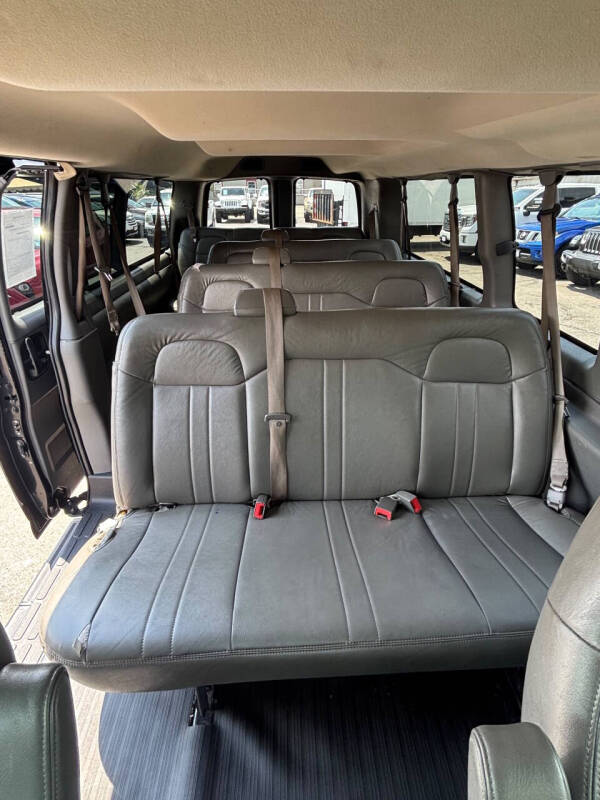 2017 Chevrolet Express LS 3500