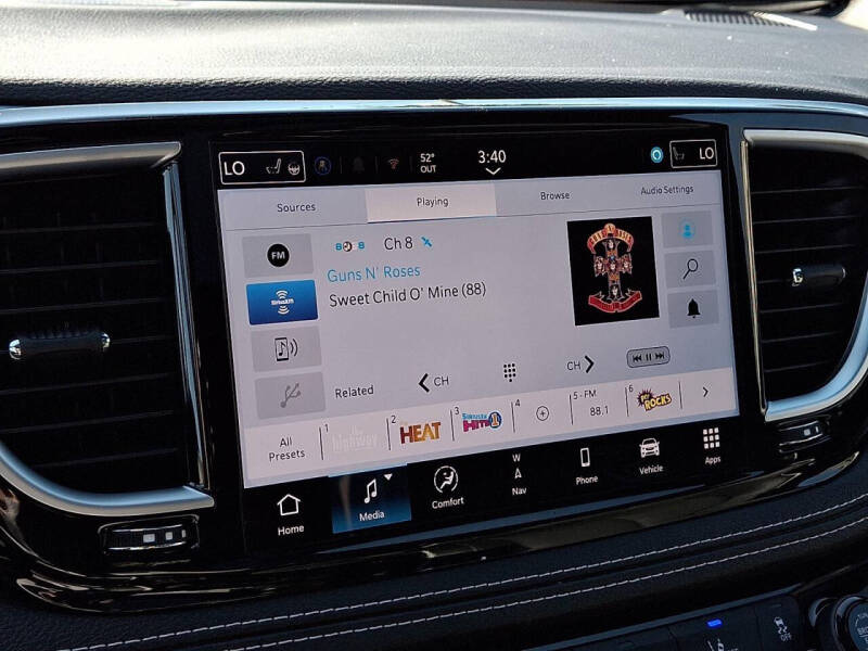 2026 Chrysler Pacifica Limited
