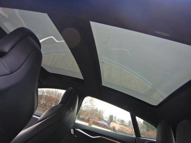 2017 Tesla Model S 90D