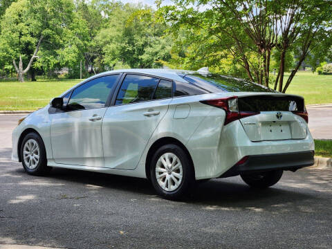 2022 Toyota Prius LE