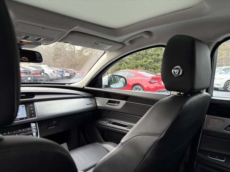 2017 Jaguar XF 35t Premium