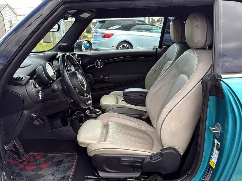 2019 MINI Convertible John Cooper Works