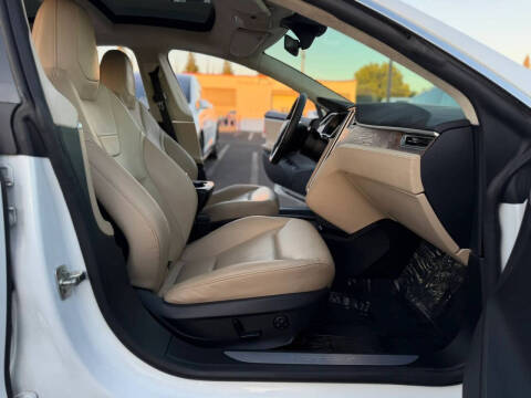2016 Tesla Model S