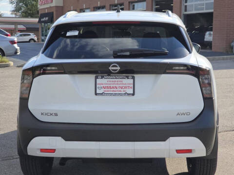 2026 Nissan Kicks SV