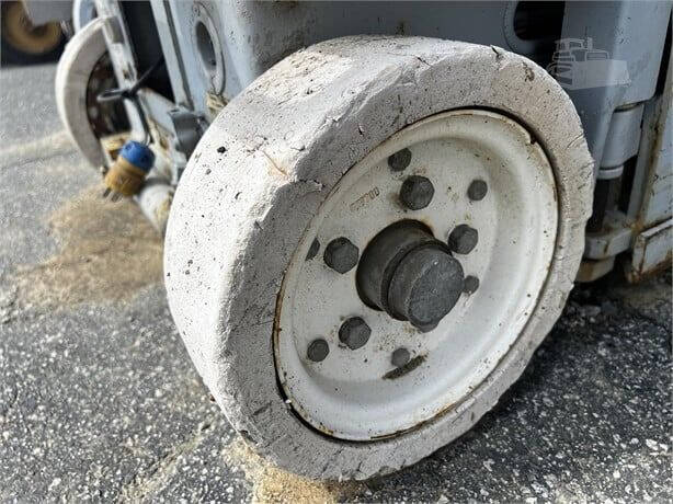 2004 Skyjack SJIII3219