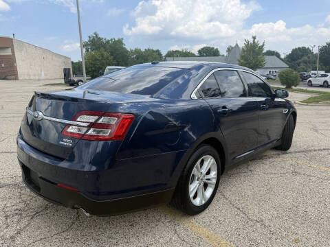 2016 Ford Taurus SEL