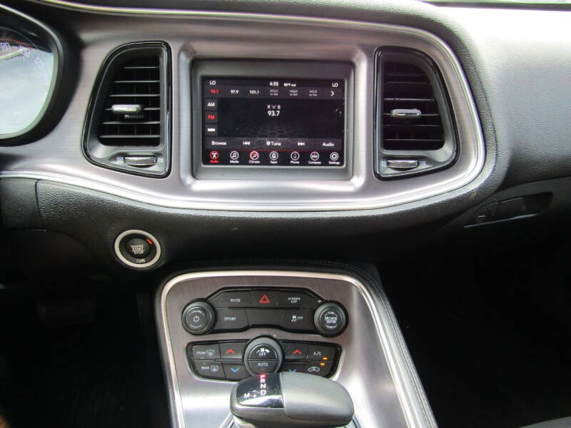 2018 Dodge Challenger SXT