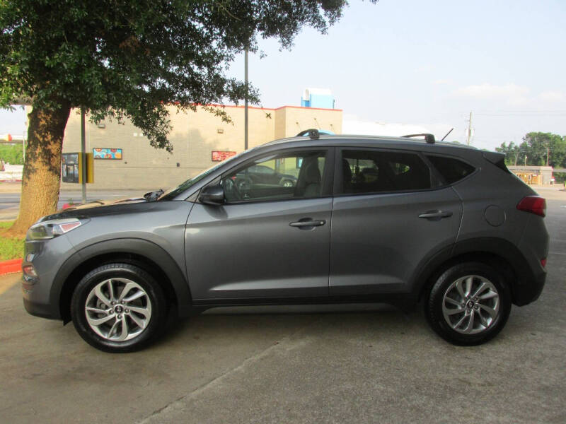 2016 Hyundai Tucson SE